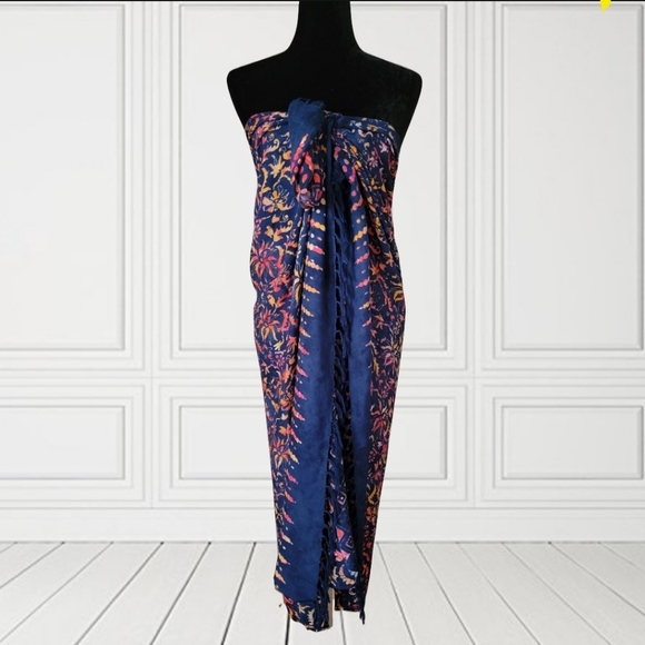 Curious Designs Other - NWOT/ Curious Designs Sarong